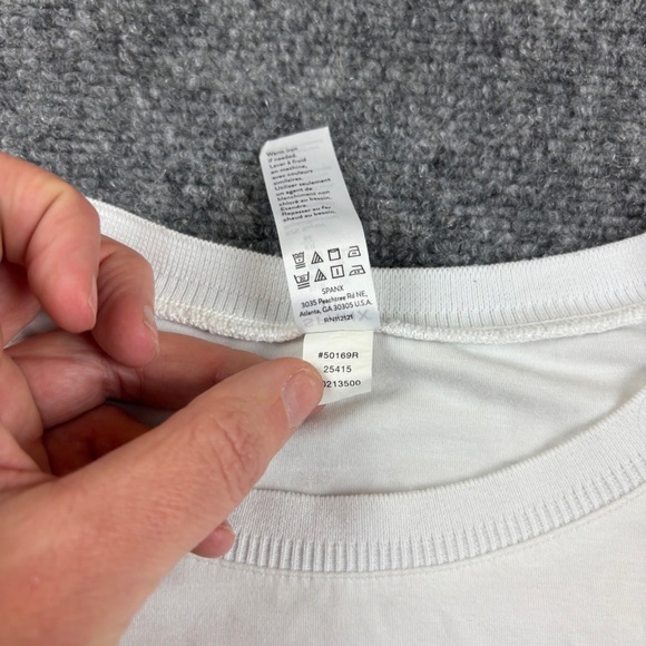 SPANX Women’s White Perfect Length top Short Sleeve shirt size: Medium - Picture 5 of 9